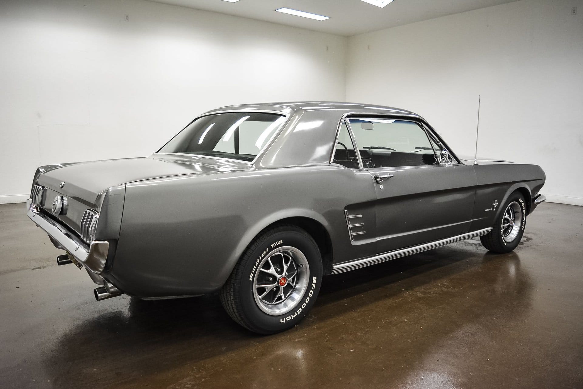 1966-ford-mustang (10)